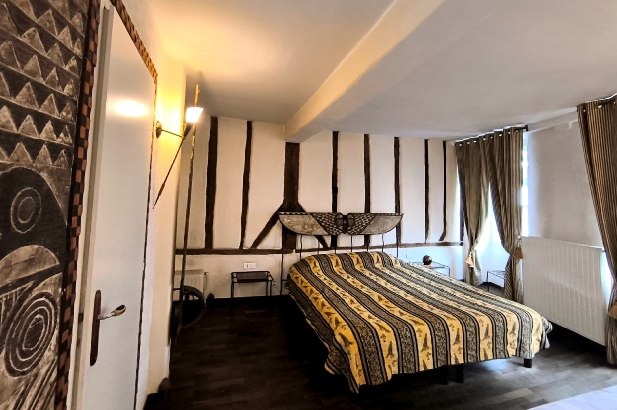 Dormir au centre ville Oloron, Dormir au centre ville Pyrénées béarnaises, Hôtel Oloron, Hôtel Pyrénées béarnaises, Meilleur hôtel Oloron, Meilleur hôtel Pyrénées béarnaises, Nuit insolite Oloron, Nuit insolite Pyrénées béarnaises, Suite business Oloron, Suite business Pyrénées béarnaises